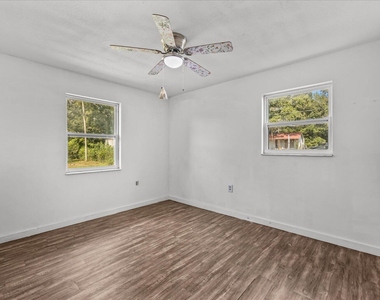 3031 Nw 2nd Street - Photo Thumbnail 16