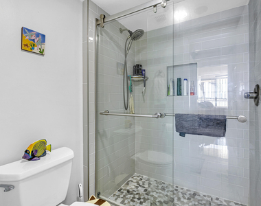 132 Lakeshore Drive - Photo Thumbnail 12