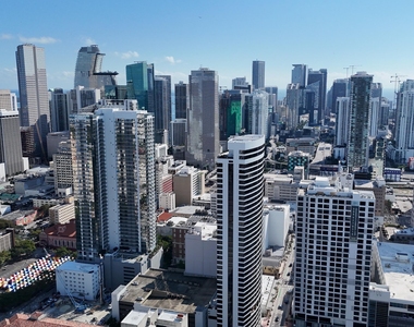 225 N Miami Avenue - Photo Thumbnail 36