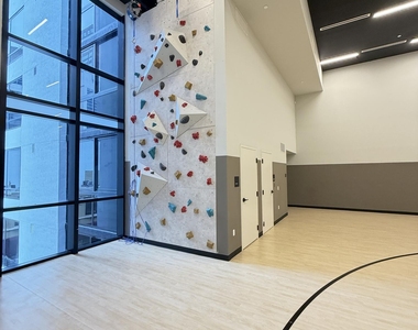 225 N Miami Avenue - Photo Thumbnail 19