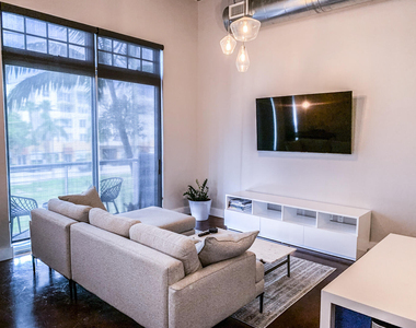 185 Ne 4th Avenue - Photo Thumbnail 7