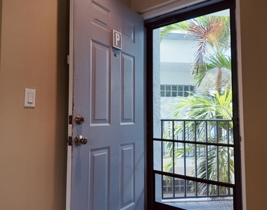 5418 Firenze Drive - Photo Thumbnail 2