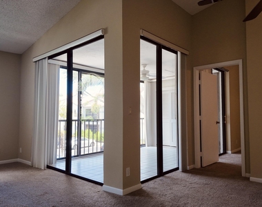 5418 Firenze Drive - Photo Thumbnail 13