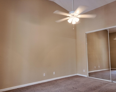 5418 Firenze Drive - Photo Thumbnail 15