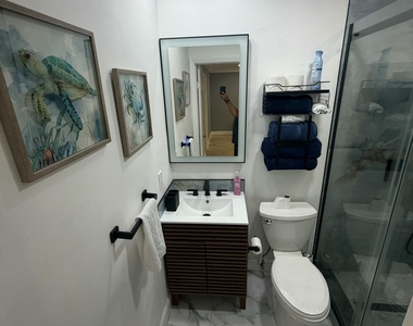 733 Sw 13th Avenue - Photo Thumbnail 6
