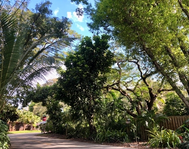 733 Sw 13th Avenue - Photo Thumbnail 4