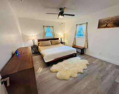 1657 Magnolia Lane - Photo Thumbnail 7