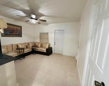 1657 Magnolia Lane - Photo Thumbnail 14