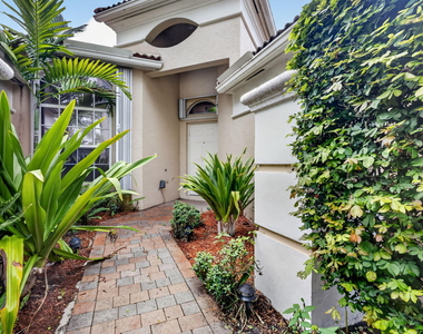 2426 Sandy Cay - Photo Thumbnail 4