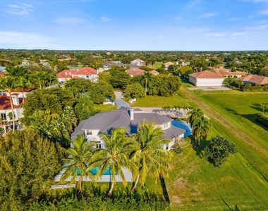 2135 Windsock Way - Photo Thumbnail 5