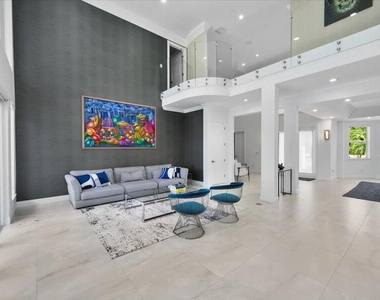 2135 Windsock Way - Photo Thumbnail 9