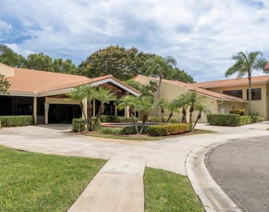 9539 Boca Cove Circle - Photo Thumbnail 16