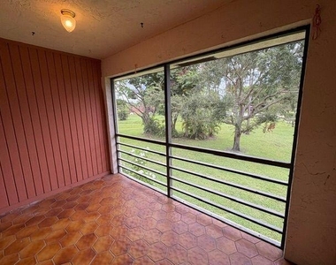 4183 Oak Terrace Drive - Photo Thumbnail 14