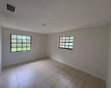4183 Oak Terrace Drive - Photo Thumbnail 8