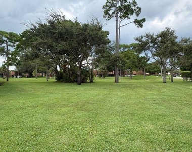 4183 Oak Terrace Drive - Photo Thumbnail 17
