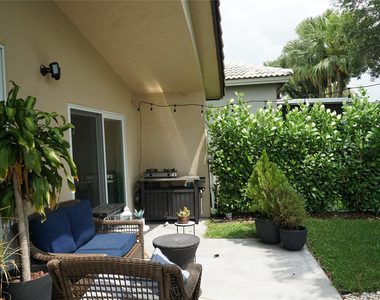 17030 Nw 19th Court - Photo Thumbnail 37