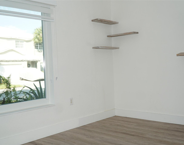 17030 Nw 19th Court - Photo Thumbnail 24