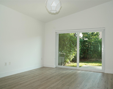 17030 Nw 19th Court - Photo Thumbnail 18