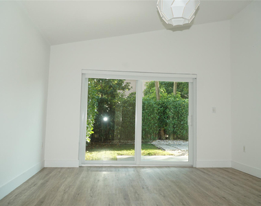 17030 Nw 19th Court - Photo Thumbnail 17