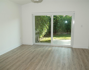 17030 Nw 19th Court - Photo Thumbnail 16