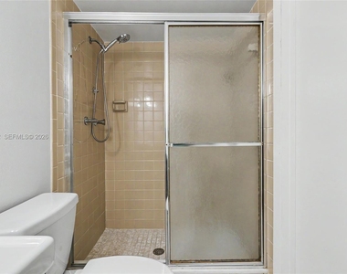 414 Se 10th Street - Photo Thumbnail 25