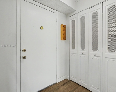 414 Se 10th Street - Photo Thumbnail 16