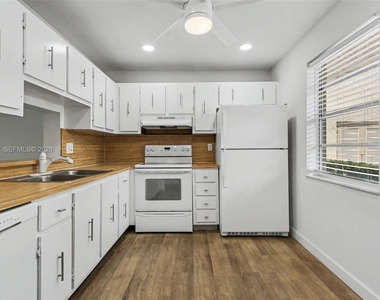 414 Se 10th Street - Photo Thumbnail 19