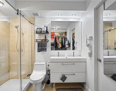 2900 Ne 30th Street - Photo Thumbnail 37