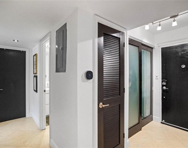 2900 Ne 30th Street - Photo Thumbnail 22