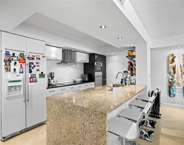 2900 Ne 30th Street - Photo Thumbnail 12