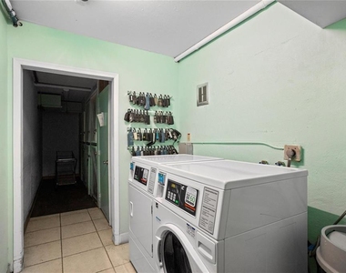 2900 Ne 30th Street - Photo Thumbnail 39