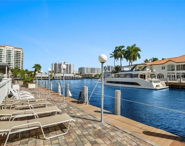 2900 Ne 30th Street - Photo Thumbnail 41