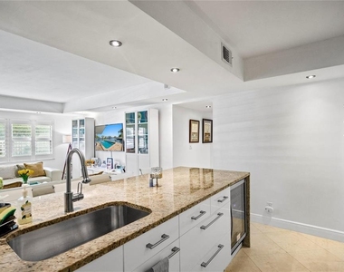 2900 Ne 30th Street - Photo Thumbnail 21