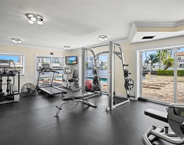 2900 Ne 30th Street - Photo Thumbnail 40