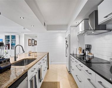 2900 Ne 30th Street - Photo Thumbnail 19