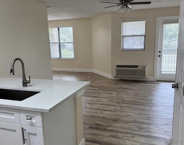 4481 W Mcnab Road W - Photo Thumbnail 9