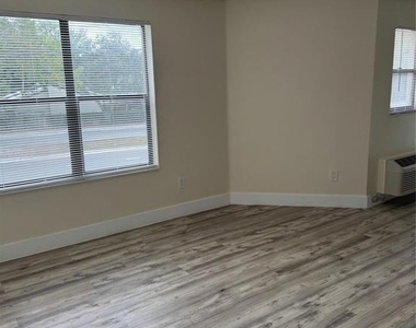4481 W Mcnab Road W - Photo Thumbnail 11