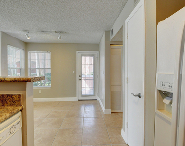 1365 Crystal Way - Photo Thumbnail 18