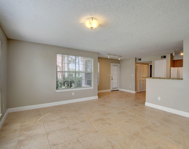 1365 Crystal Way - Photo Thumbnail 13