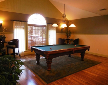 1365 Crystal Way - Photo Thumbnail 37