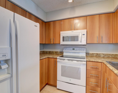 1365 Crystal Way - Photo Thumbnail 17