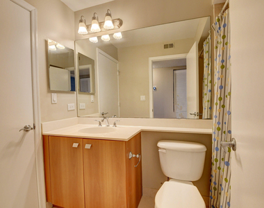 1365 Crystal Way - Photo Thumbnail 23