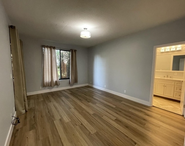 7525 Nw 61st Terrace - Photo Thumbnail 14