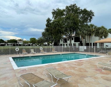7525 Nw 61st Terrace - Photo Thumbnail 28
