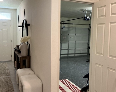 9832 Sw Triton Way - Photo Thumbnail 3