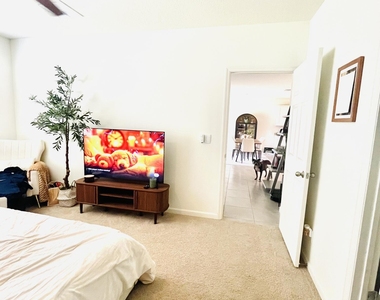 9832 Sw Triton Way - Photo Thumbnail 27