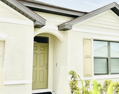 9832 Sw Triton Way - Photo Thumbnail 1