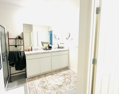 9832 Sw Triton Way - Photo Thumbnail 24