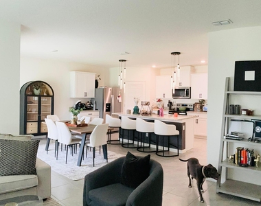 9832 Sw Triton Way - Photo Thumbnail 8