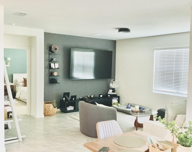 9832 Sw Triton Way - Photo Thumbnail 10